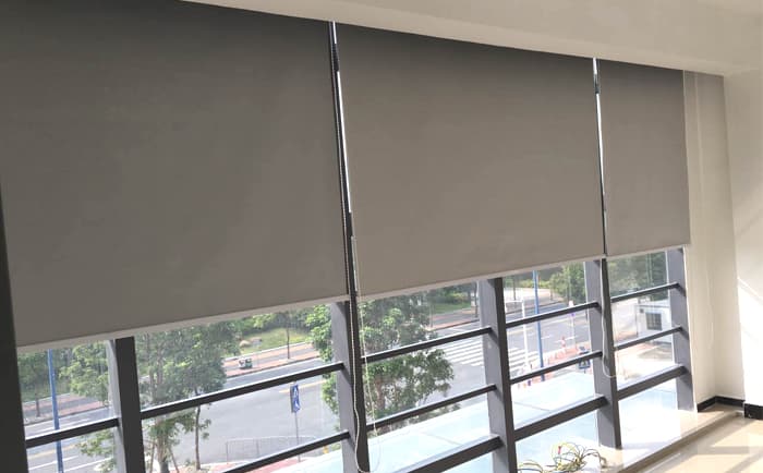 南海丹灶工業園遮陽辦公卷簾定做工程案例